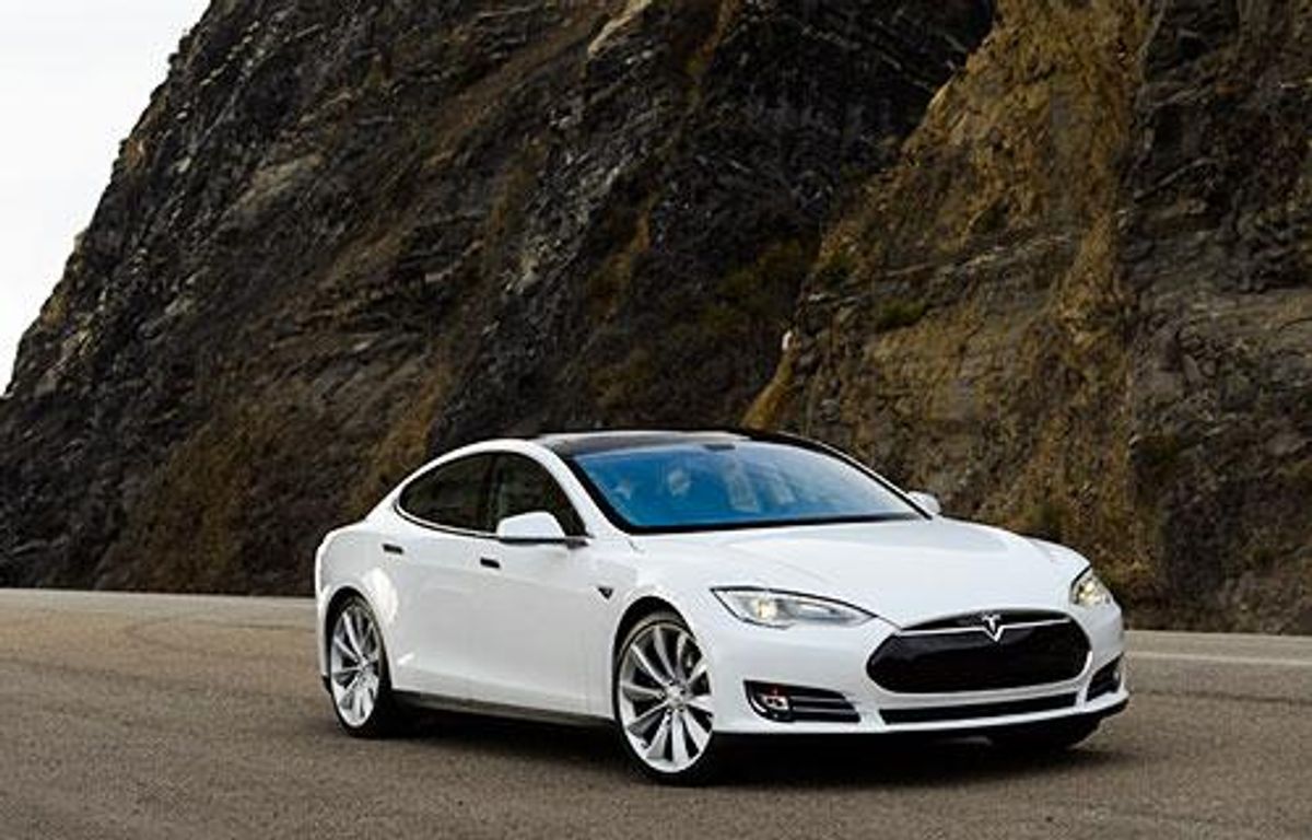 Tesla-Model-S-Fahrzeugbild-
