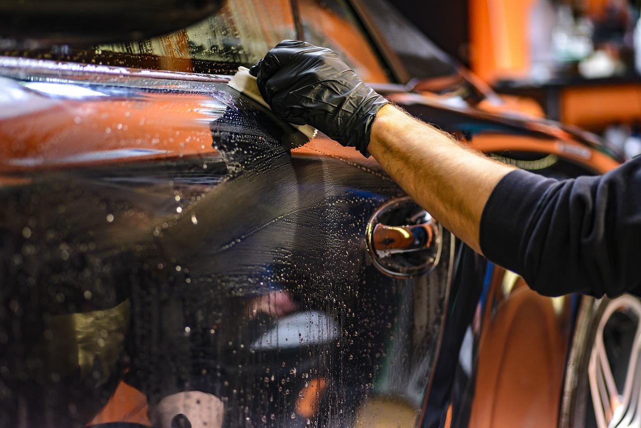 Auto waschen - so wird's gemacht, Tipps & Wissenswertes